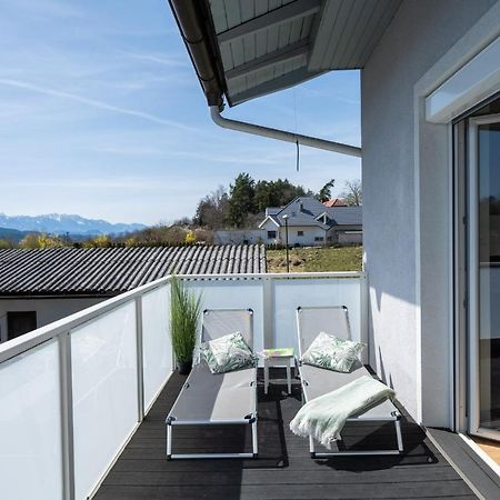 Schoenes Ferienhaus Mit Garten Portschach am Woerthersee Luaran gambar
