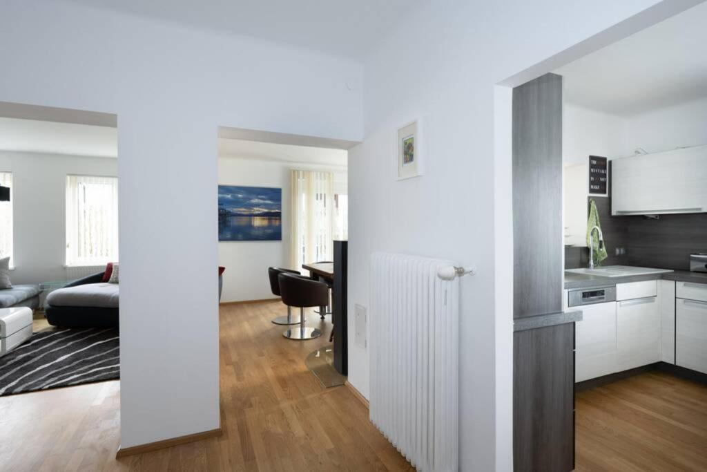 Schoenes Ferienhaus Mit Garten Portschach am Woerthersee Luaran gambar